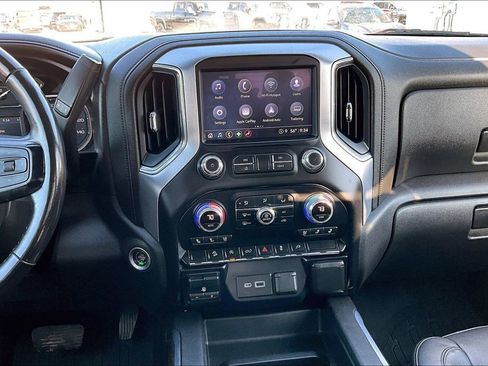 Used 2021 GMC Sierra 1500 SLT image 8
