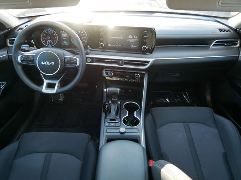 Used 2023 Kia K5 LXS image 10