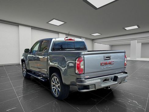 Used 2022 GMC Canyon Denali image 5