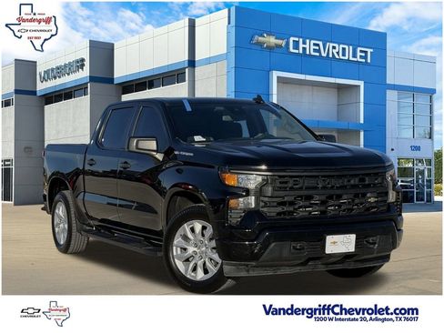 Used 2023 Chevrolet Silverado 1500 Custom image 1