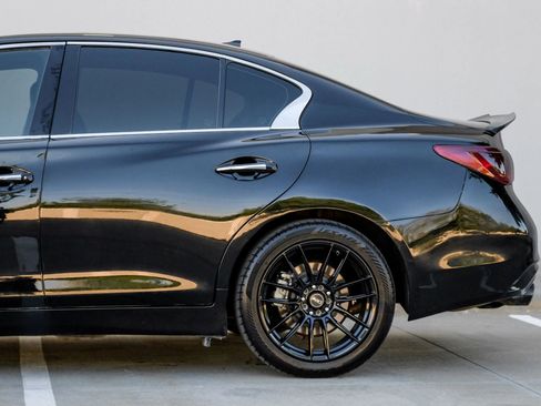 Used 2019 INFINITI Q50 Luxe w/ Essential Package (3.0T Luxe) image 10