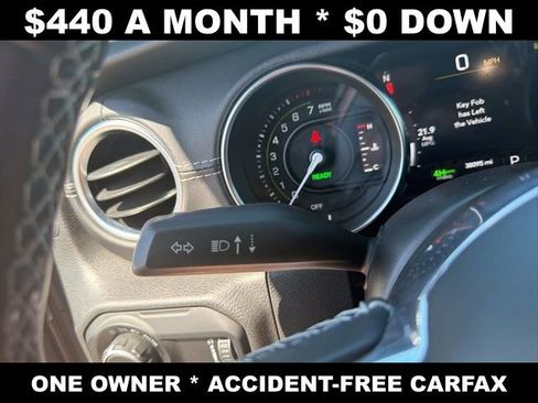 Used 2023 Jeep Wrangler Unlimited Sahara w/ Cold Weather Group AWD/4WD image 16