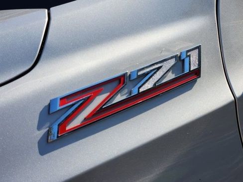 Used 2022 Chevrolet Tahoe Z71 w/ Luxury Package image 10