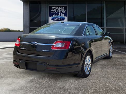 Used 2010 Ford Taurus Limited FWD image 3