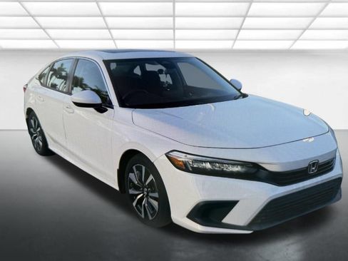 Used 2024 Honda Civic EX image 1
