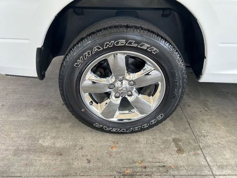 Used 2019 RAM 1500 Big Horn RWD image 20
