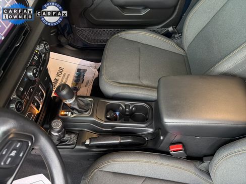 Used 2025 Jeep Gladiator Sport image 14