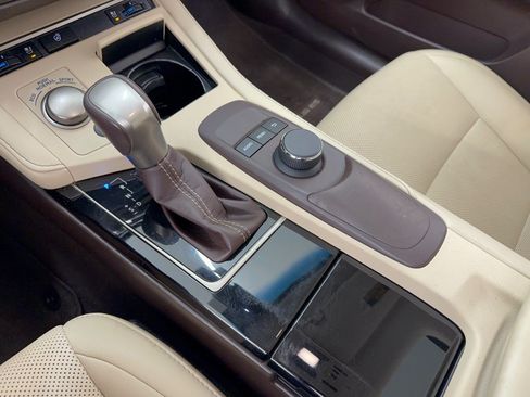 Used 2018 Lexus ES 350 w/ Premier Package FWD image 22