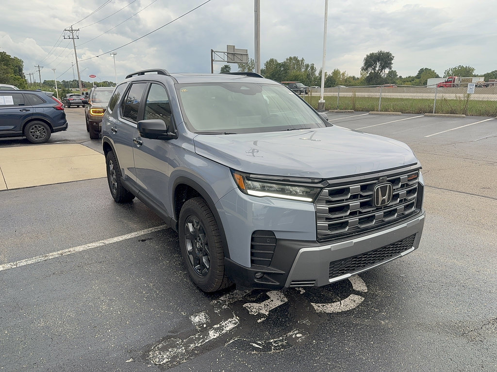 New 2026 Honda Pilot TrailSport image 3