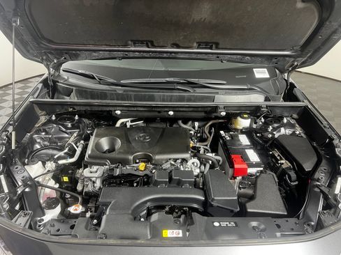 Used 2025 Toyota RAV4 XLE FWD image 8