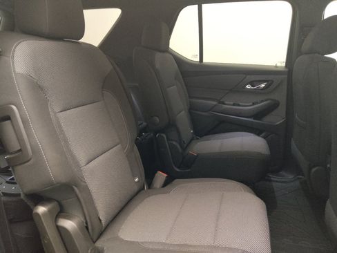 Used 2022 Chevrolet Traverse LT w/ LPO, Floor Liner Package AWD/4WD image 19