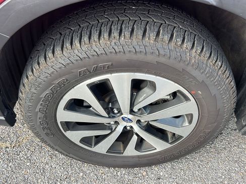 Used 2020 Subaru Outback Premium AWD/4WD image 8