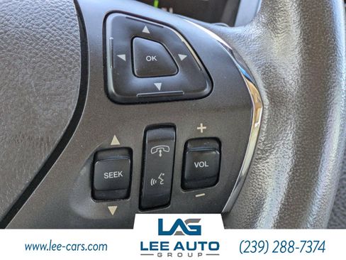 Used 2013 Lincoln MKS image 21