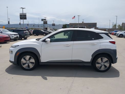 Used 2021 Hyundai Kona Ultimate w/ Cargo Package FWD image 3