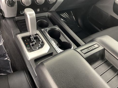 Used 2014 Toyota Tundra SR5 AWD/4WD image 27