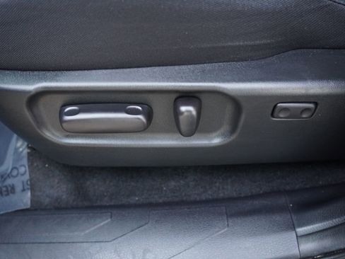 Used 2022 Toyota Tacoma TRD Sport image 20