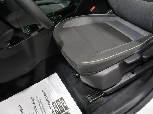 Used 2025 Chevrolet TrailBlazer LT AWD/4WD image 12