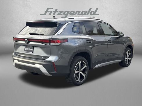 New 2026 Volkswagen Tiguan SE image 8