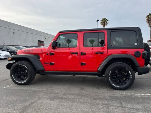 Used 2021 Jeep Wrangler Unlimited Sport AWD/4WD image 7