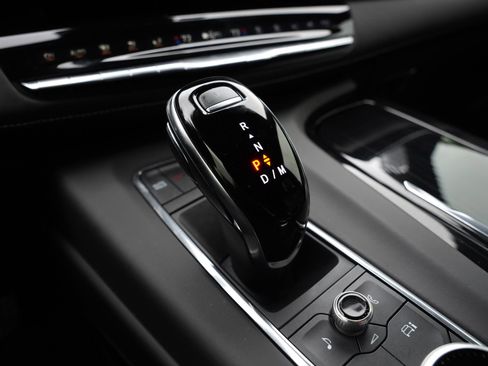 Certified 2024 Cadillac Escalade ESV V w/ Heavy-Duty Trailer Package image 14