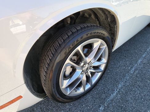 Certified 2023 Dodge Challenger SXT w/ Plus Package AWD/4WD image 18