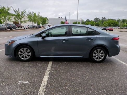 Used 2023 Toyota Corolla LE FWD image 7