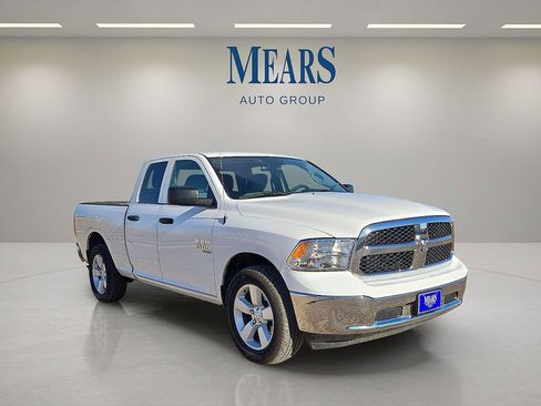 Used 2024 RAM 1500 Classic SLT image 7