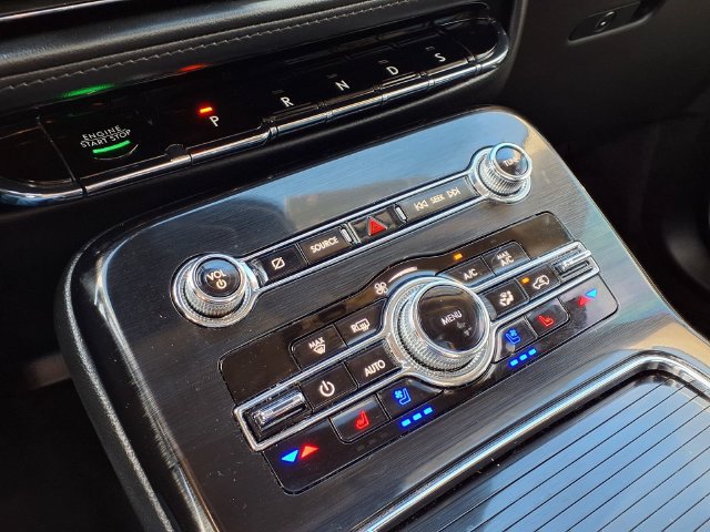 Used 2023 Lincoln Nautilus Reserve FWD image 12