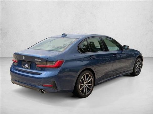 Used 2022 BMW 330i Sedan w/ Driving Assistance Package RWD image 5