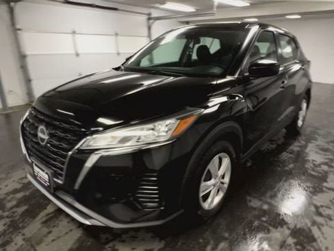 Used 2024 Nissan Kicks S FWD image 4