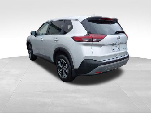 Used 2023 Nissan Rogue SV image 12