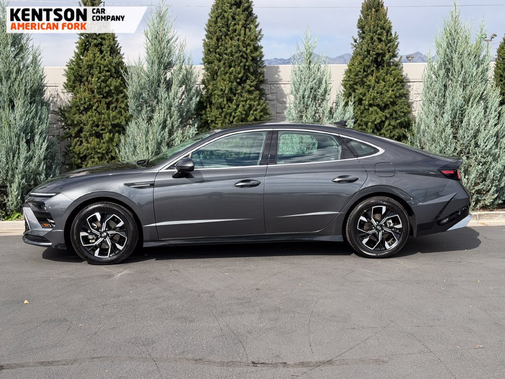 Used 2025 Hyundai Sonata SEL FWD image 4