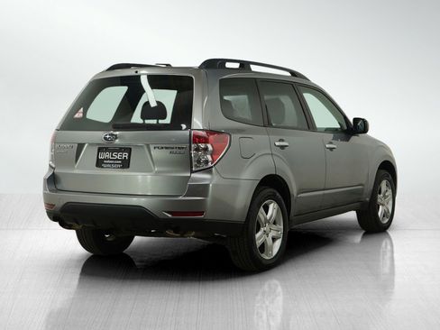 Used 2010 Subaru Forester 2.5X Premium image 5
