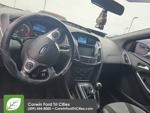 Used 2014 Ford Focus ST image 4