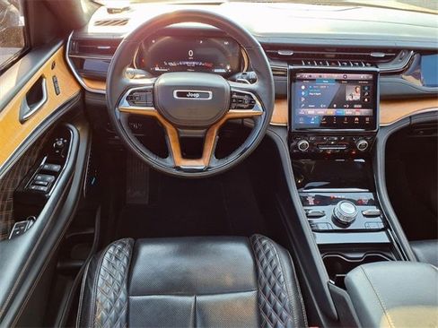 Used 2022 Jeep Grand Cherokee L Summit image 13