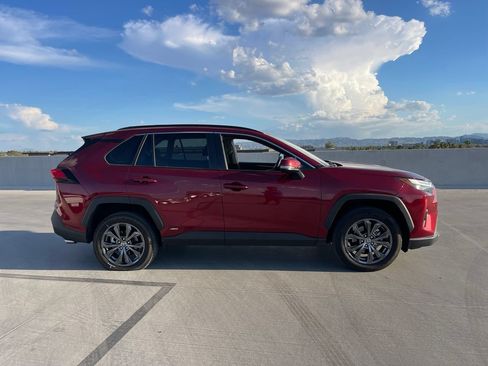 Used 2023 Toyota RAV4 XLE Premium AWD/4WD image 3