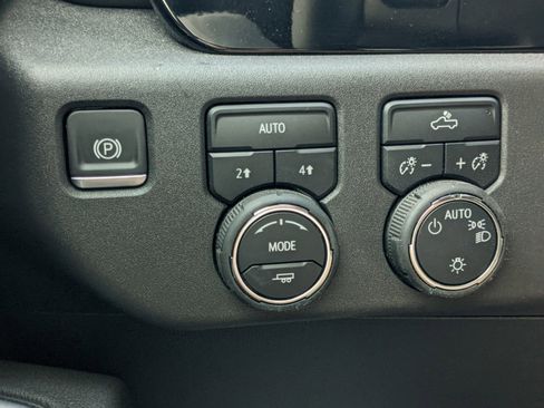 New 2025 Chevrolet Silverado 1500 LT AWD/4WD image 27