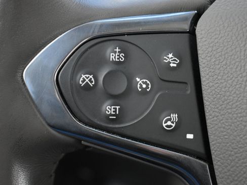 Used 2020 Chevrolet Traverse Premier image 21