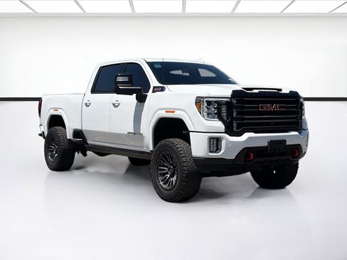 Used 2023 GMC Sierra 2500 AT4 w/ AT4 Premium Plus Package AWD/4WD image 3