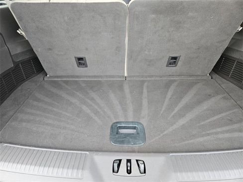 Used 2023 Lincoln Aviator 2WD w/ Premium Package image 33