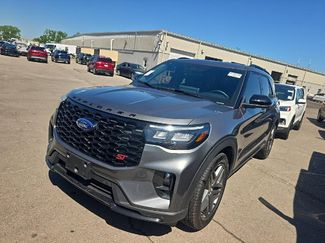 Used 2025 Ford Explorer ST AWD/4WD video 1