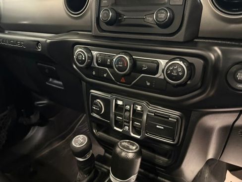 Used 2021 Jeep Wrangler Unlimited Sport w/ Cold Weather Group AWD/4WD image 16