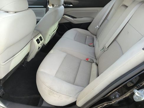 Used 2019 Nissan Altima 2.5 SV FWD image 19
