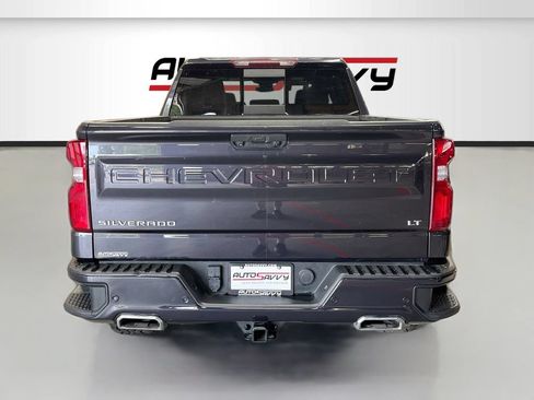 Used 2022 Chevrolet Silverado 1500 LT Trail Boss w/ LT Trail Boss Premium Package AWD/4WD image 6