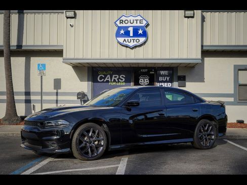Used 2022 Dodge Charger R/T w/ Blacktop Package RWD image 1