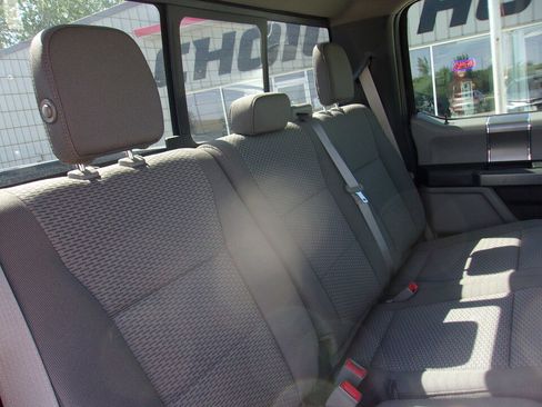 Used 2018 Ford F150 XLT w/ Equipment Group 302A Luxury AWD/4WD image 15