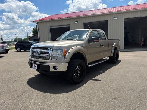 Used 2014 Ford F150 XLT w/ Equipment Group 302A Luxury AWD/4WD image 7