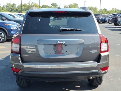 Used 2015 Jeep Compass High Altitude FWD image 30
