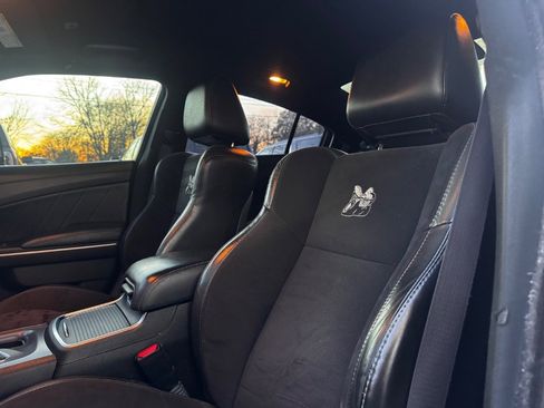 Used 2019 Dodge Charger Scat Pack w/ Technology Group image 20