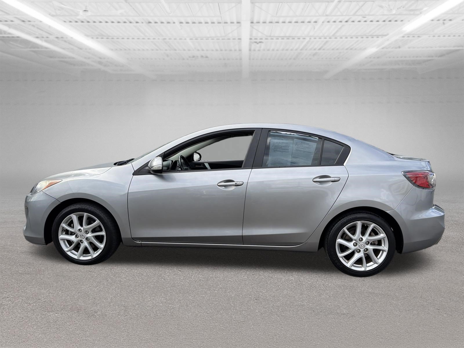 Used 2012 MAZDA MAZDA3 s Touring FWD image 2